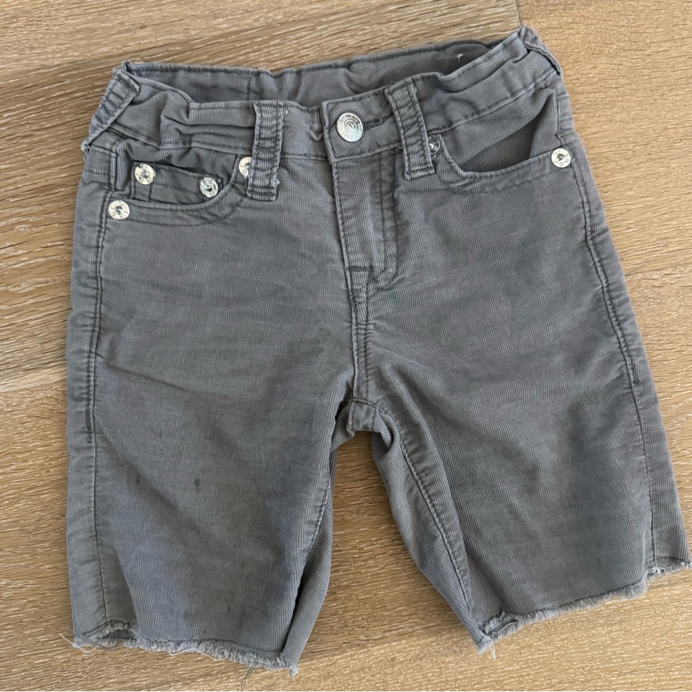 True Religion Cutoff Shorts Sz 4